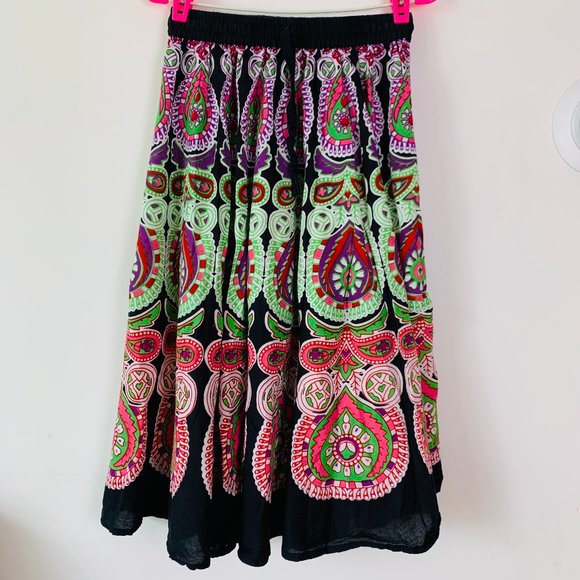 Dresses & Skirts - Size M Bohemian Paisley Midi Skirt